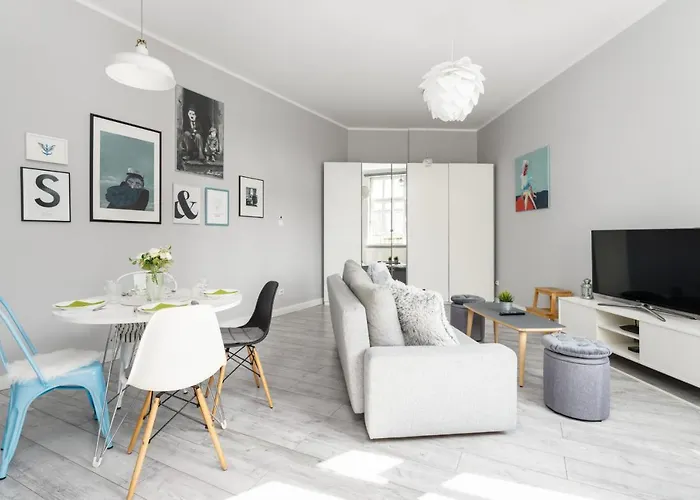 Scandi Male Garbary Apartment Piaskowa Near Old Market Square By Noclegi Renters