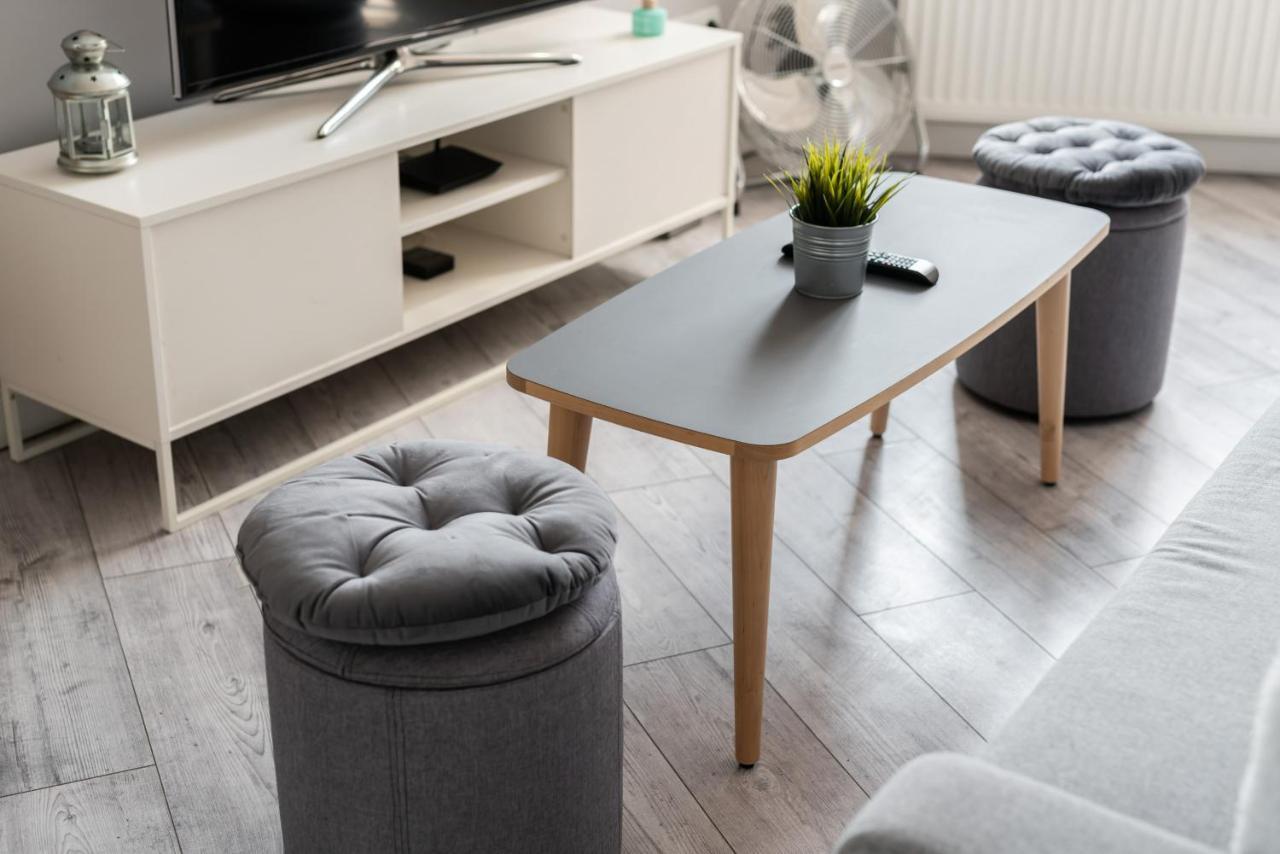 Apartment Scandi Male Garbary Piaskowa Near Old Market Square By Renters Poznan