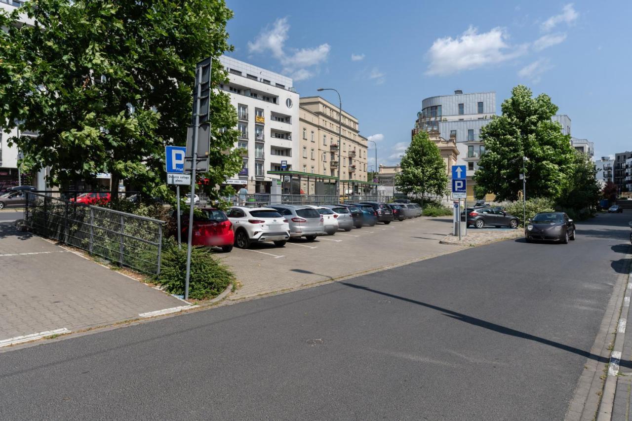 Scandi Male Garbary Piaskowa Near Old Market Square By Renters *